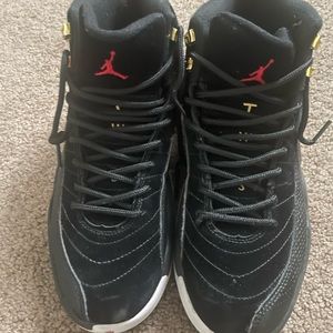 Women Jordan 12s